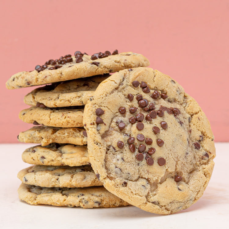 Gluten-Friendly & Vegan-Friendly Chocolate Chip Cookie