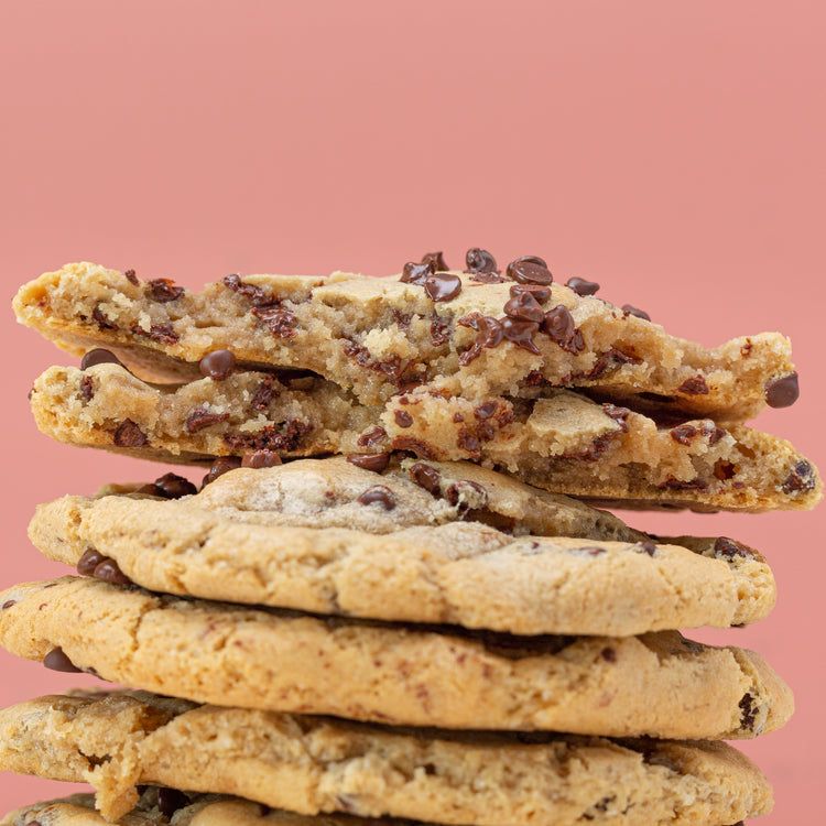 Gluten-Friendly & Vegan-Friendly Chocolate Chip Cookie